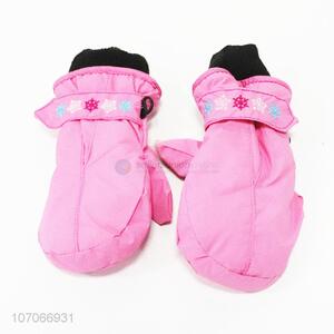 Wholesale exquisite outdoor sports gloves winter ski gloves for kids