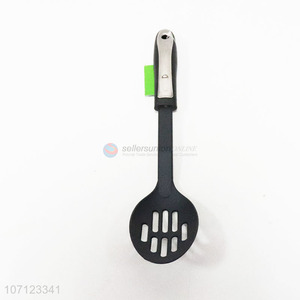 Premium quality kitchen tools plastic soup spoon <em>leakage</em> spoon