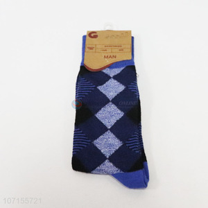 Hot sale fashion geometric pattern men crew socks mid-calf length sock