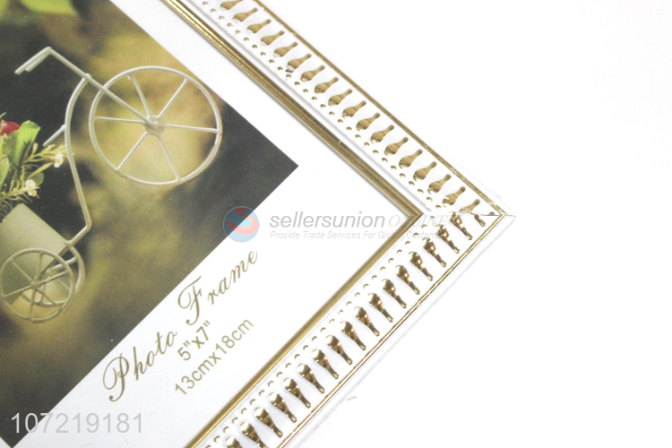 Superior Quality Table Top Design Photo Frame For Home Decoration