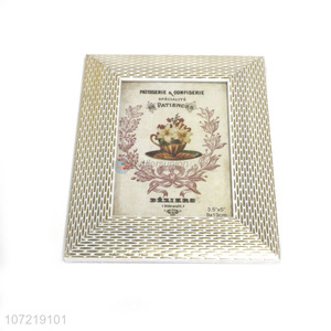 Competitive Price Eco-Friendly Table Decoration Plastic Photo Picture Frame