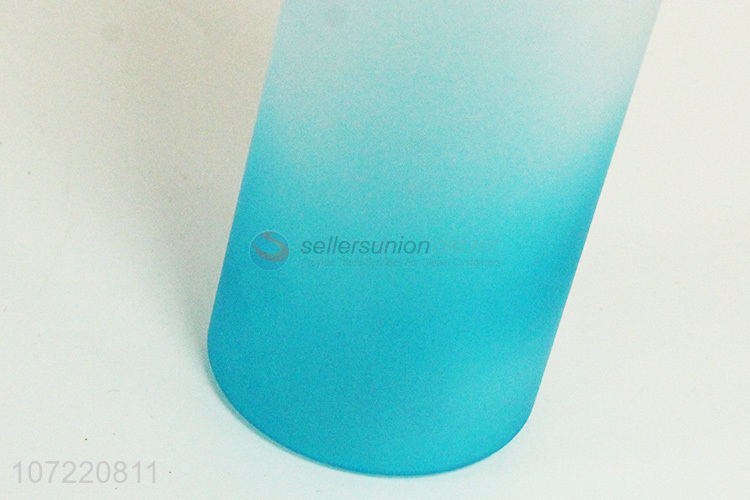 塑料水壶