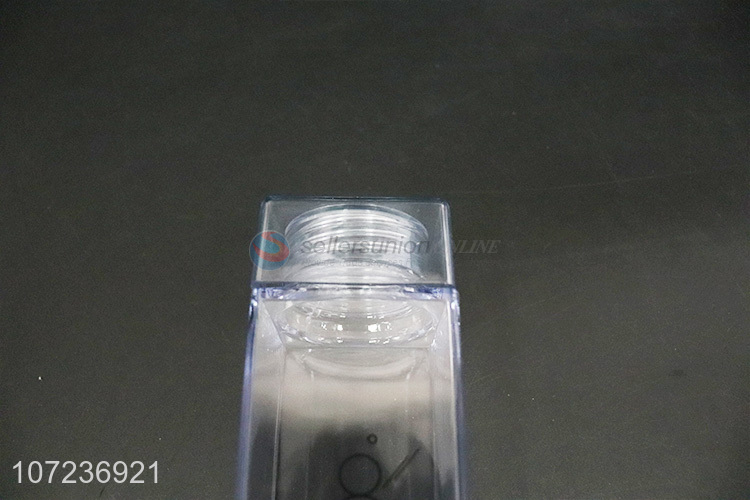 运动正方杯
