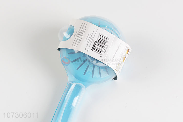 Unique Design Plastic Juice Squeezer With Long Handle