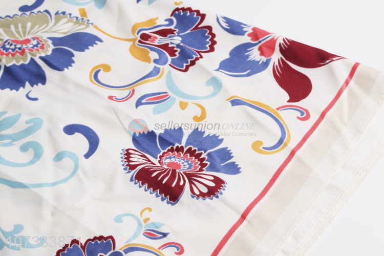 China maker popular soft flower printed ladies square scarf
