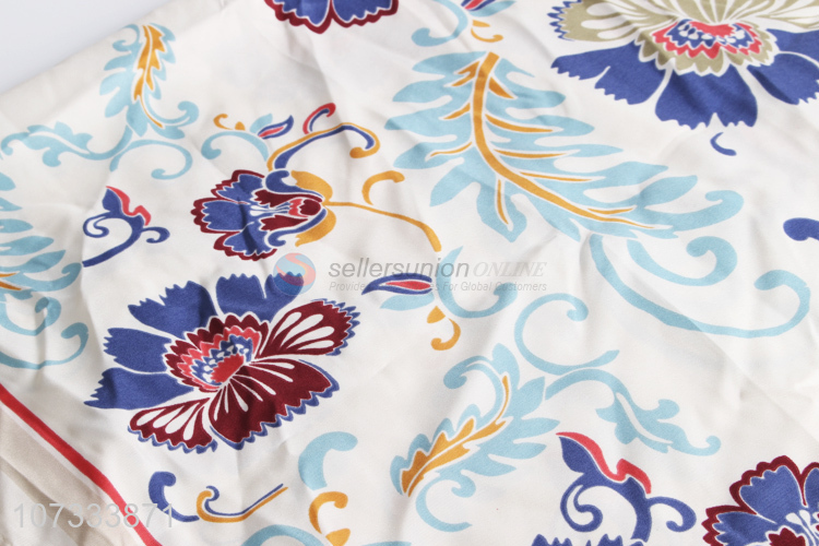 China maker popular soft flower printed ladies square scarf