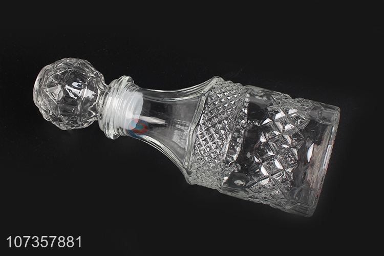 New arrival delicate glass wine bottle glass liqueur bottle