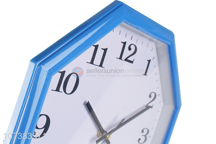 Custom Modern Decorative Simple Plastic Quartz Digital Wall Clock