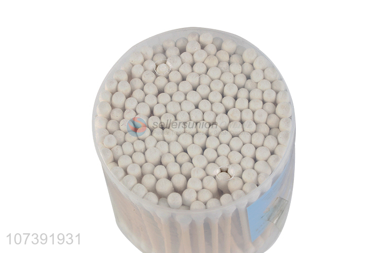 Wholesale Eco-Friendly Wooden Stick Disposable Cotton Swabs With Plastic Box
