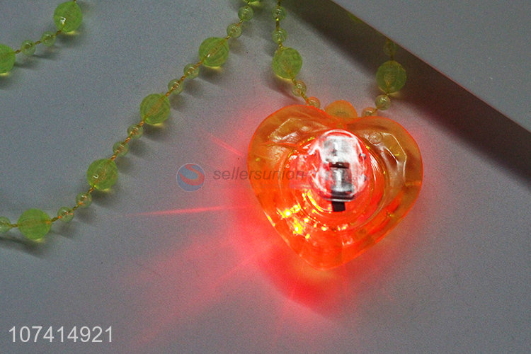 Factory Sell Fashion Speciality Novelty Flashing Glowing Necklace