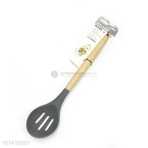 New Product Kitchenware Wooden Handle Silicone Small Leakage Ladle