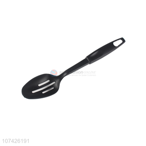 wholesale plastic Leakage Spoon long handle meal spoon