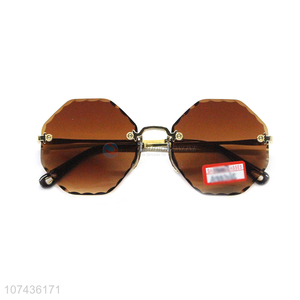 Latest arrival personalized women frameless sunglasses wholesale sunglasses