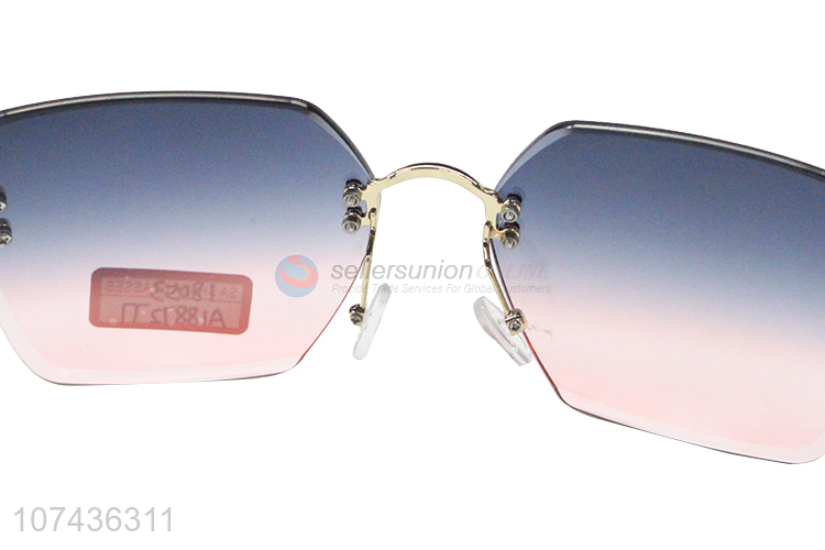 Unique design ladies gradient uv 400 sunglasses frameless eyeglasses