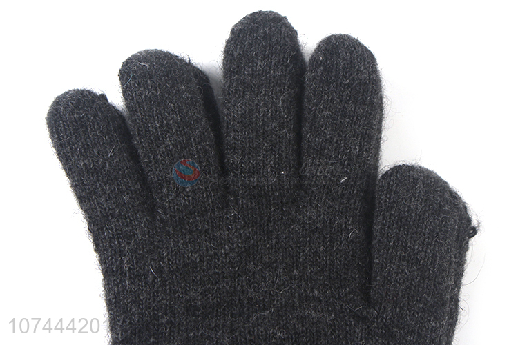 Popular Comfortable Five Finger Gloves Fashion Knitted Gloves