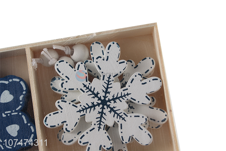 Most popular Christmas tree decoration colored wooden snowflake pendants