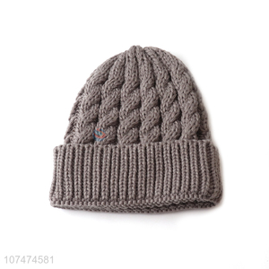 China factory wholesale ladies windproof knitted hat