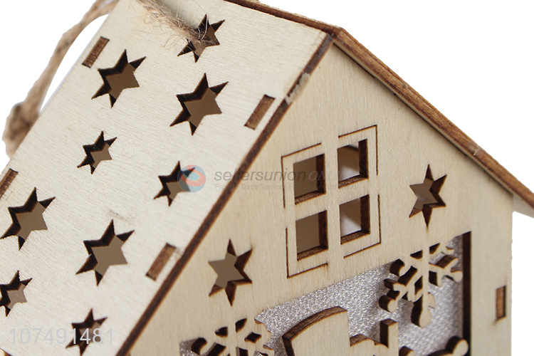 Cheap Price Christmas Wooden House Pendant Christmas Lights Decoration