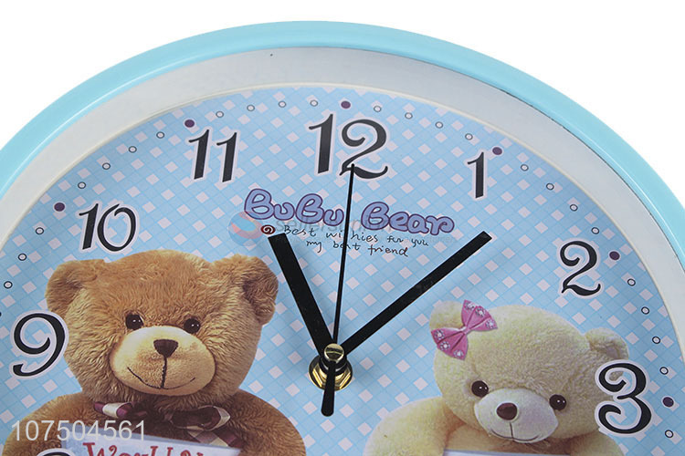 Wholesale Cute Bear Picture Round Shape Plastic Wall Clock For Kids Bedroom Decoration