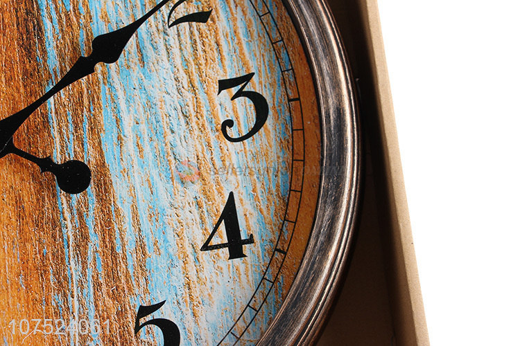 Latest arrival creative living room hanging wood grain wall clock fashion clocks