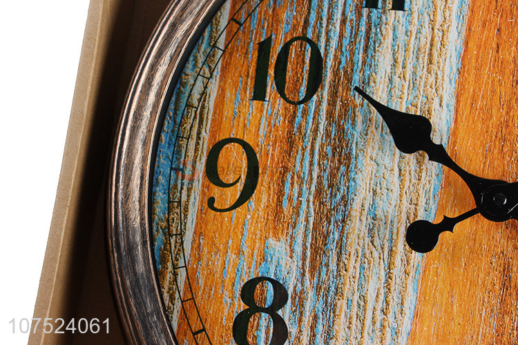Latest arrival creative living room hanging wood grain wall clock fashion clocks