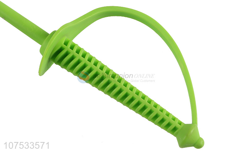 Creative Design Arrow Shape Plastic Fly Swatter