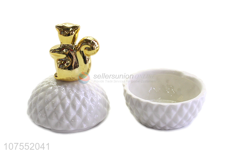 New Product Ceramic Storage Jar With Gold Squirrel Ceramic Lid