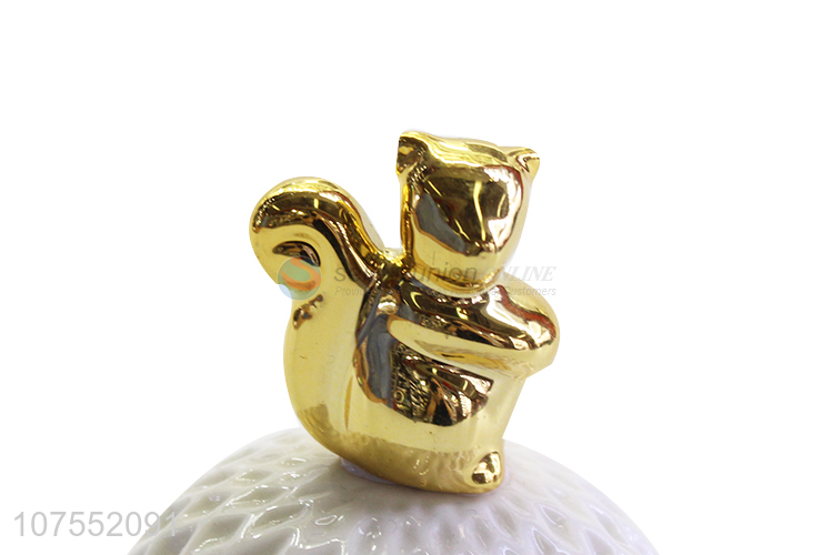 Good Price White Ceramic Storage Jar With Gold Squirrel Decoration Lid