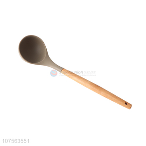 High quality kitchen supplies wooden handle silicone soup ladle