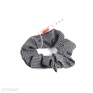 China manufacturer fashionable houndstooth hair scrunchies women fabric hair bands