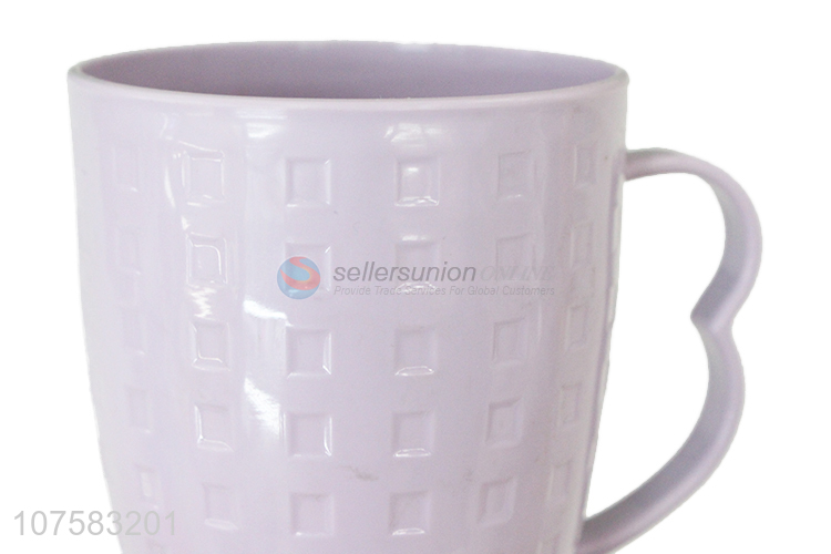 Top Quality Plastic Water Cup With Non-Slip Handle