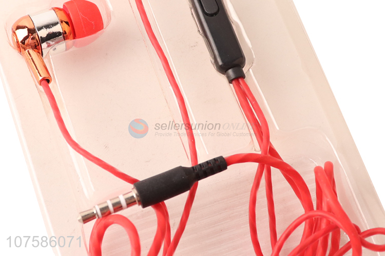 Latest arrival 3.5mm wired earphone headphone with microphone