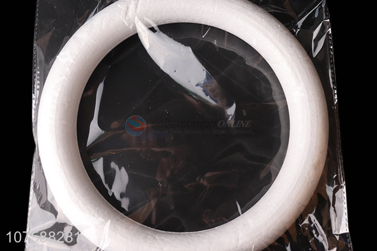 New Design White Foam Rings For Festival Decoration