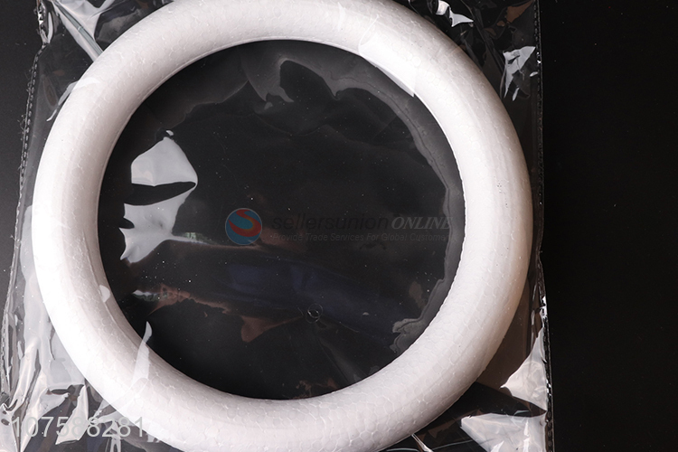New Design White Foam Rings For Festival Decoration