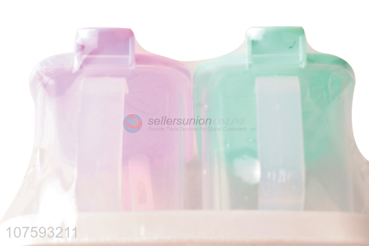 Best selling plastic condiment cans salt shaker spice tools