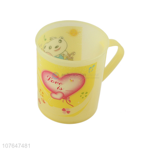 Wholesale Fashion Printing Plastic Water Cup Tooth Mug