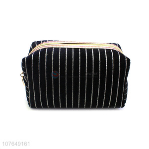 Wholesale Portable Polyester Cosmetic Bag With Zipper