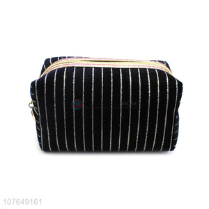 Wholesale Portable Polyester Cosmetic Bag With Zipper
