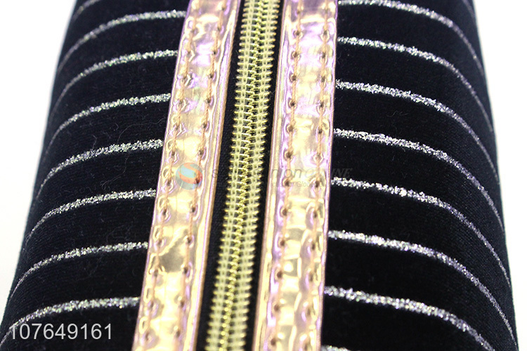 Wholesale Portable Polyester Cosmetic Bag With Zipper