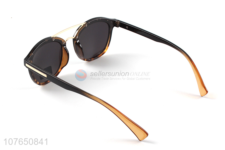 Best Selling Fashion Unisex Sun Glasses Fashion Shades Sunglasses