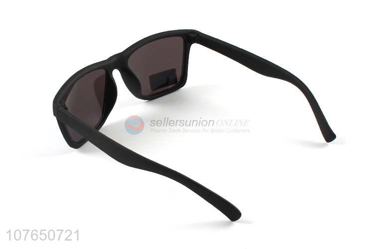 Hot Sale Men Womens Sunglasses Fashion Eyewear Unisex Glasses