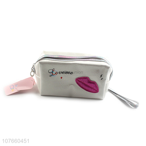 Low price white simple cosmetic bag portable large capacity cosmetic bag