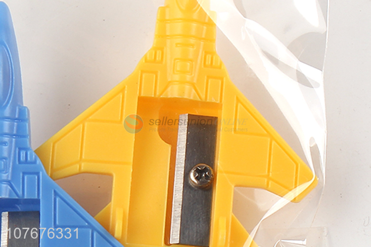 Most popular school stationery plane shape plastic pencil sharpener