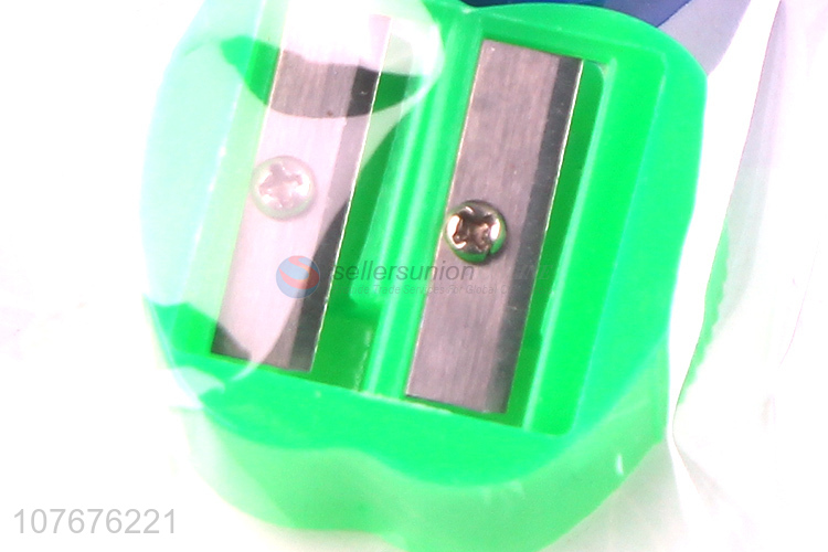 Factory direct sale school stationery apple shape plastic pencil sharpener