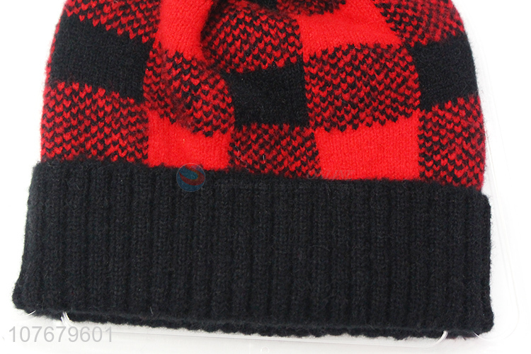 Popular Ladies Winter Hat Knitted Hat Beanie Hat With Pom Pom