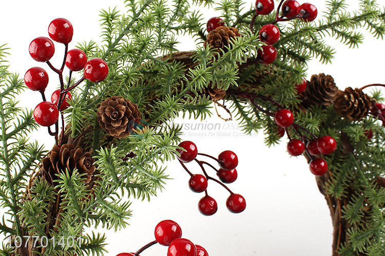 Good sale artificial red berry Christmas wreath for holiday decoration