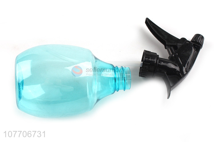 Multi-purpose hand pressure watering bottle air spray can plastic watering can