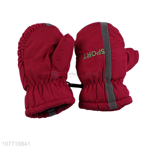 Wholesale outdoor skiing and cycling gloves for children