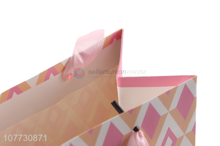 Wholesale pink girly gift bag geometric figure white card gift bag