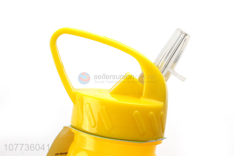 Unique design yellow outdoor portable drinking cup can be hand-held